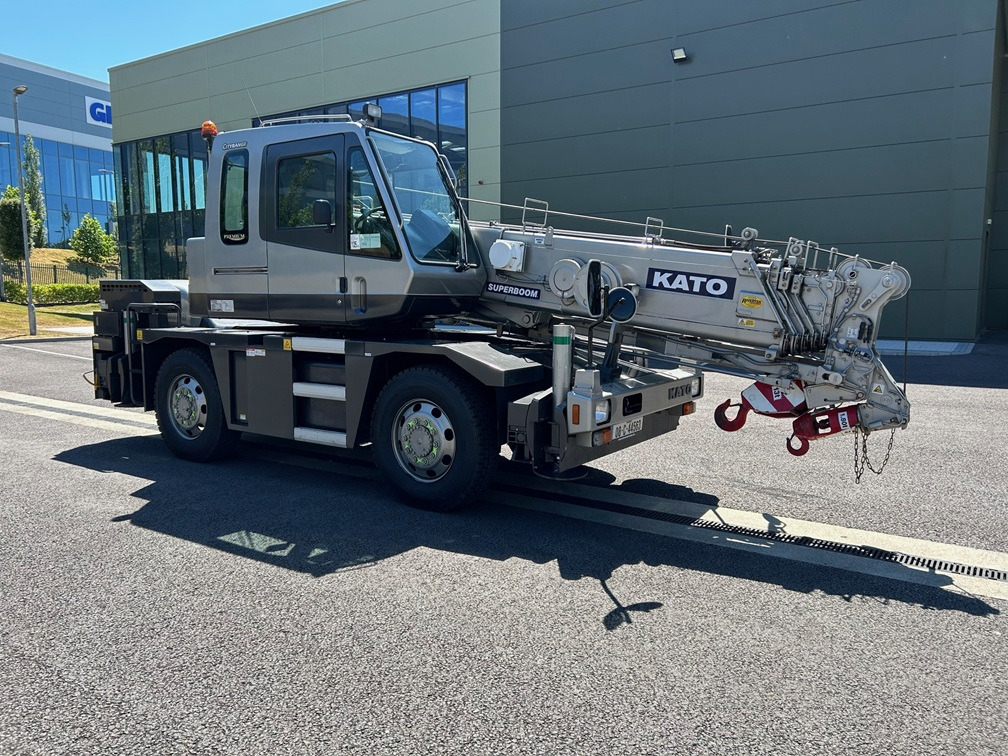 KATO 13 Ton City Crane with Only 6,822kms and 1,362 hours from New - All-terrain vinç: fotoğraf 3 KATO 13 Ton City Crane with Only 6,822kms and 1,362 hours from New - All-terrain vinç: fotoğraf 3