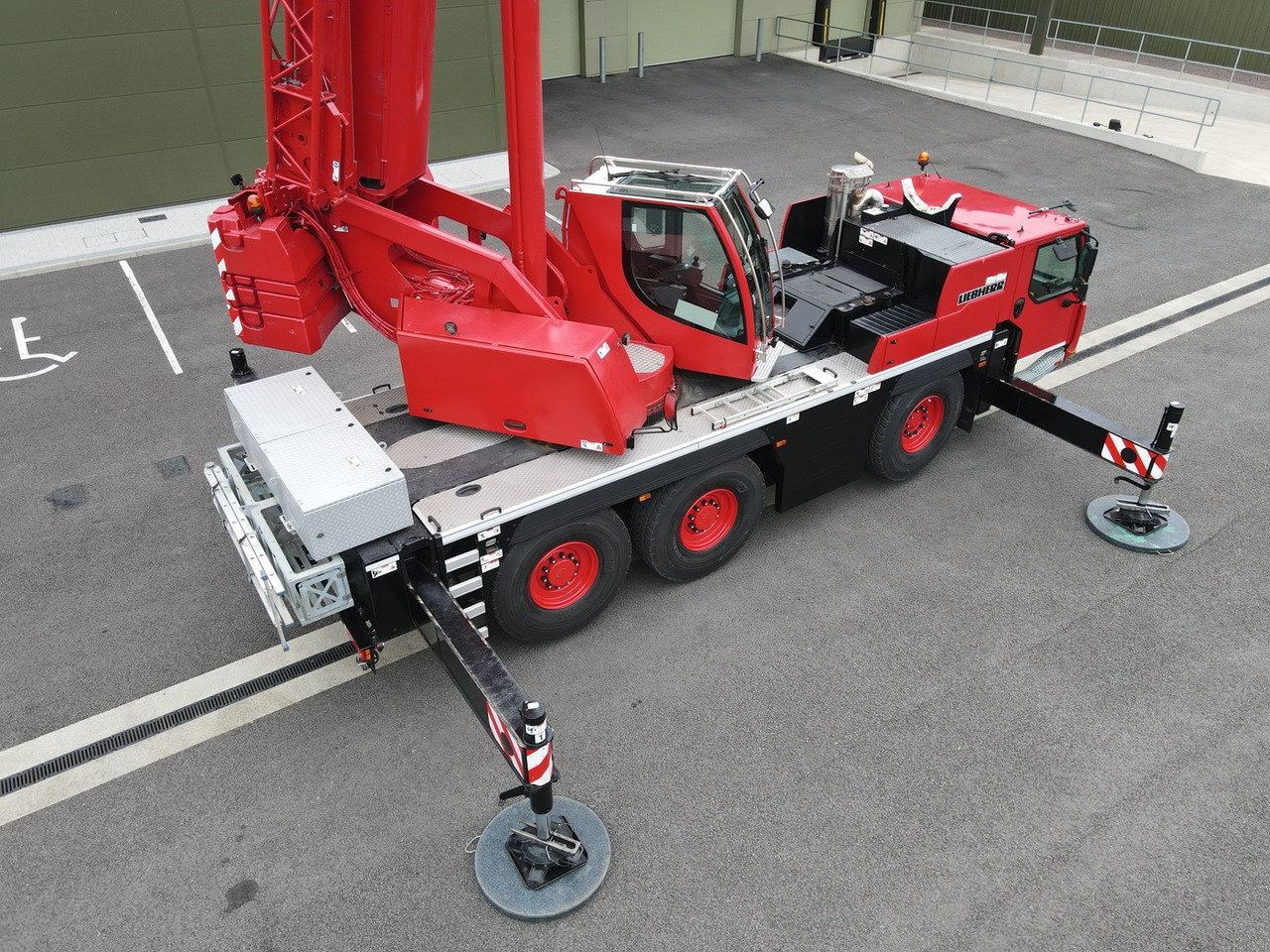 LIEBHERR LTM1060-3.1 - Like New Condition - All-terrain vinç: fotoğraf 4 LIEBHERR LTM1060-3.1 - Like New Condition - All-terrain vinç: fotoğraf 4