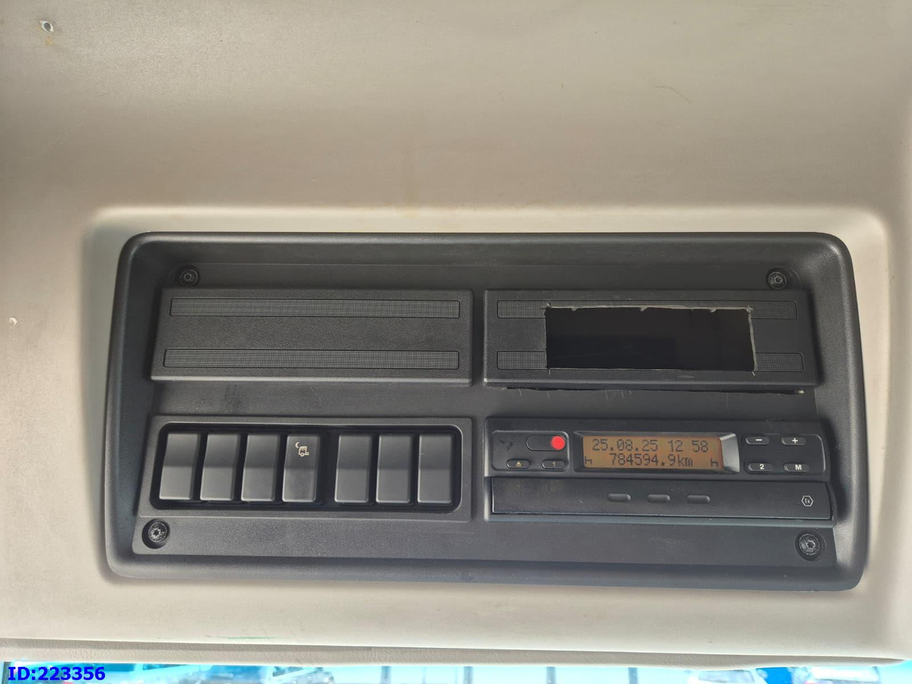 Çekici RENAULT Premium 440 6x2 Manual: fotoğraf 16 Çekici RENAULT Premium 440 6x2 Manual: fotoğraf 16