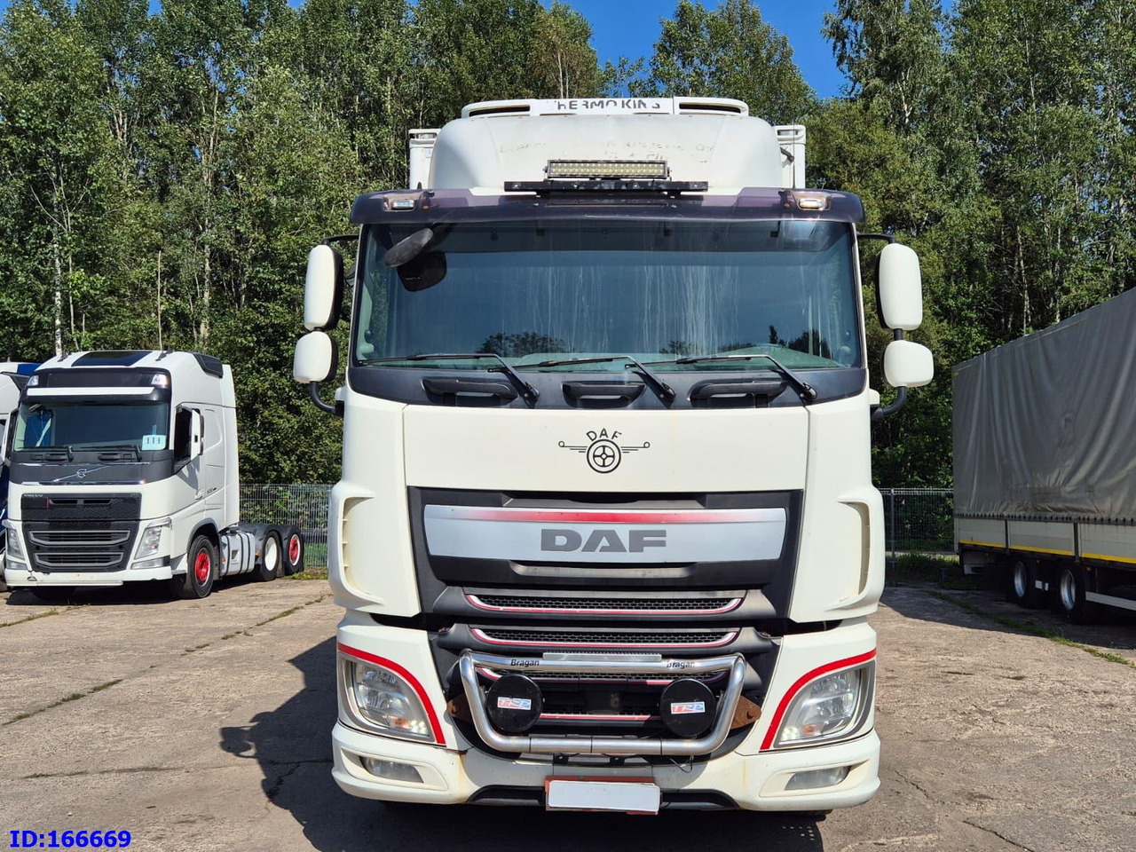 DAF XF 106.460 FAR 6X2 Euro6 - Refrijeratör kamyon: fotoğraf 2 DAF XF 106.460 FAR 6X2 Euro6 - Refrijeratör kamyon: fotoğraf 2