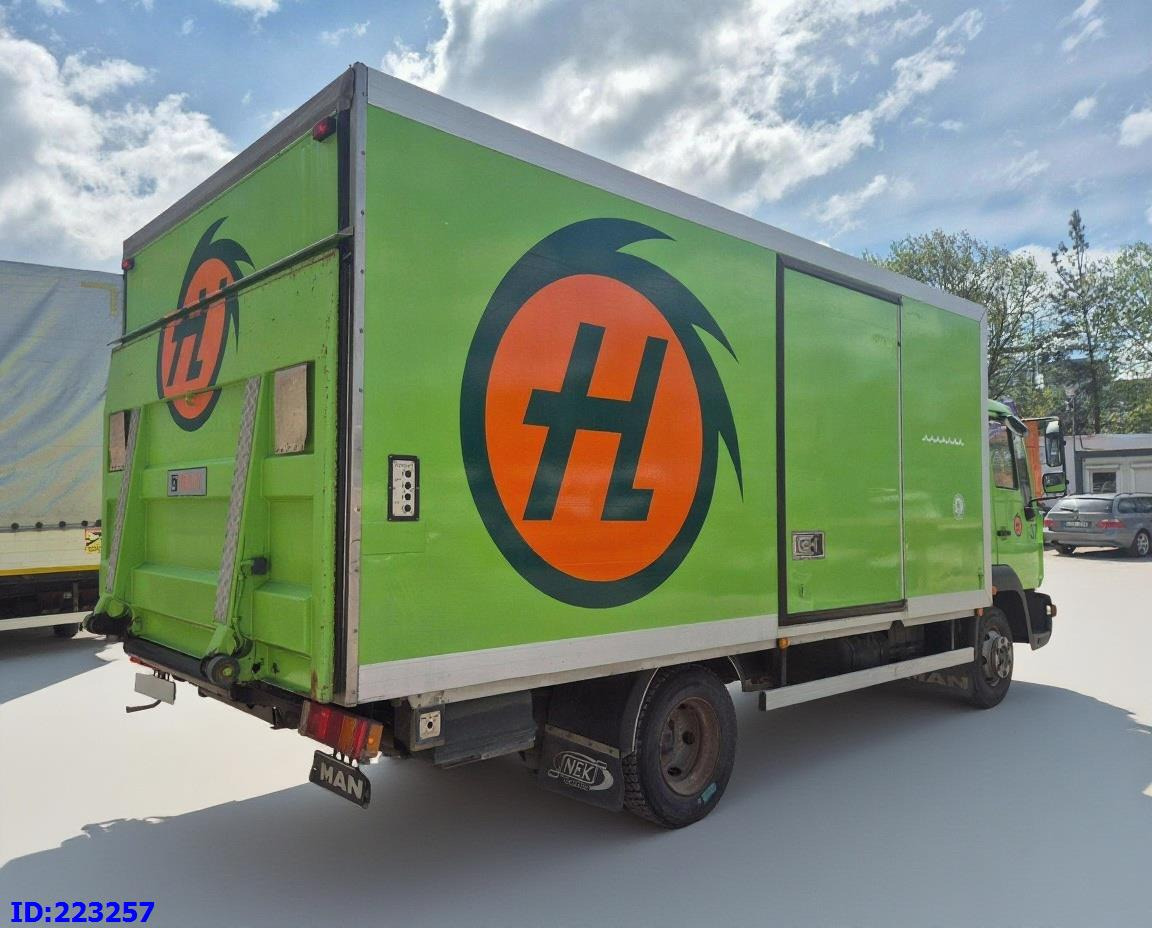 MAN LE 8.150 Manual 139tkm ONLY - Kapalı kasa kamyon: fotoğraf 5 MAN LE 8.150 Manual 139tkm ONLY - Kapalı kasa kamyon: fotoğraf 5