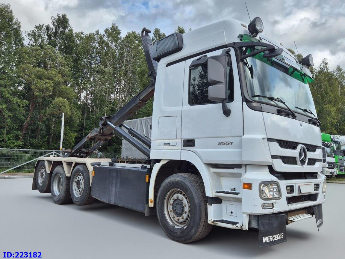 MERCEDES-BENZ Actros 2551 8x2 V8 Retarder - Kancalı yükleyici kamyon: fotoğraf 1 MERCEDES-BENZ Actros 2551 8x2 V8 Retarder - Kancalı yükleyici kamyon: fotoğraf 1