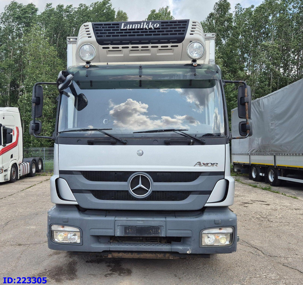 MERCEDES-BENZ Axor 1829 Euro5 Manual + Tail lift - Refrijeratör kamyon: fotoğraf 2 MERCEDES-BENZ Axor 1829 Euro5 Manual + Tail lift - Refrijeratör kamyon: fotoğraf 2