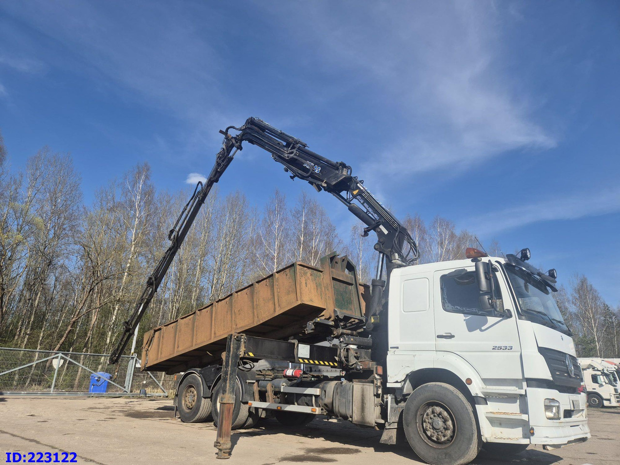 MERCEDES-BENZ Axor 2533 6x2 + Atlas 332.3E Crane - Damperli kamyon: fotoğraf 4 MERCEDES-BENZ Axor 2533 6x2 + Atlas 332.3E Crane - Damperli kamyon: fotoğraf 4