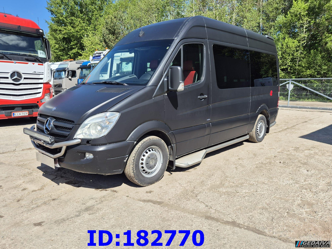 MERCEDES-BENZ Sprinter 319 VIP Euro5 - Turistik otobüs: fotoğraf 4 MERCEDES-BENZ Sprinter 319 VIP Euro5 - Turistik otobüs: fotoğraf 4