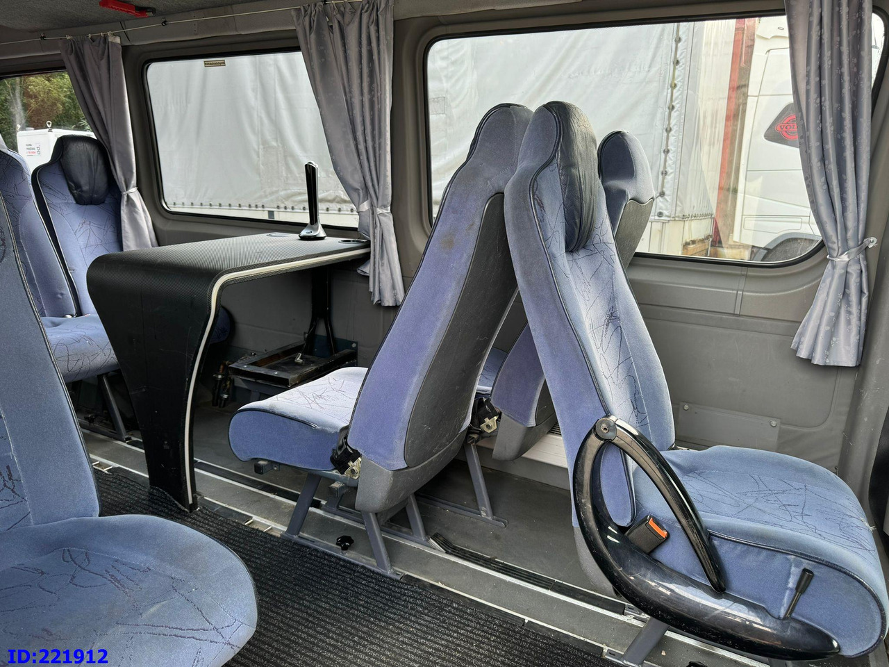 Minibüs, Minivan MERCEDES-BENZ Sprinter 518 VIP 17-Place: fotoğraf 15