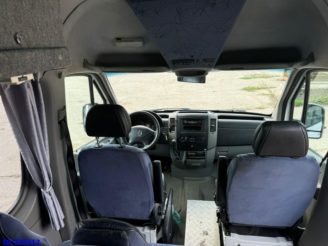 Minibüs, Minivan MERCEDES-BENZ Sprinter 518 VIP 17-Place: fotoğraf 20