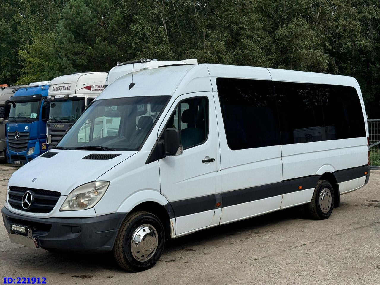 MERCEDES-BENZ Sprinter 518 VIP 17-Place - Turistik otobüs: fotoğraf 1 MERCEDES-BENZ Sprinter 518 VIP 17-Place - Turistik otobüs: fotoğraf 1