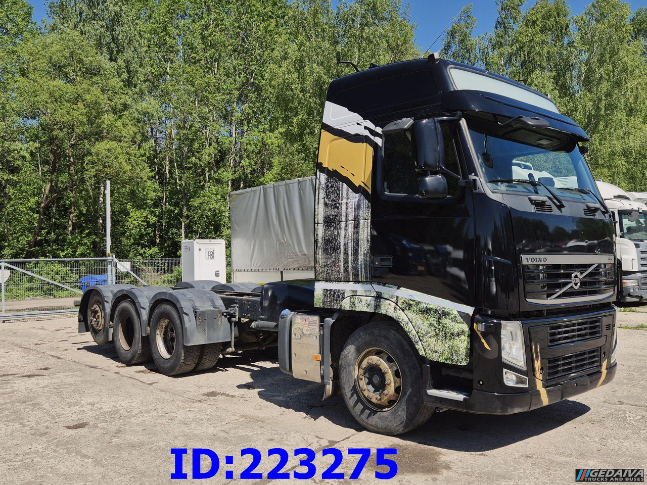 VOLVO FH13 540HP 8X4 (Steering axle) RETARDER - Şasi kamyon: fotoğraf 4 VOLVO FH13 540HP 8X4 (Steering axle) RETARDER - Şasi kamyon: fotoğraf 4