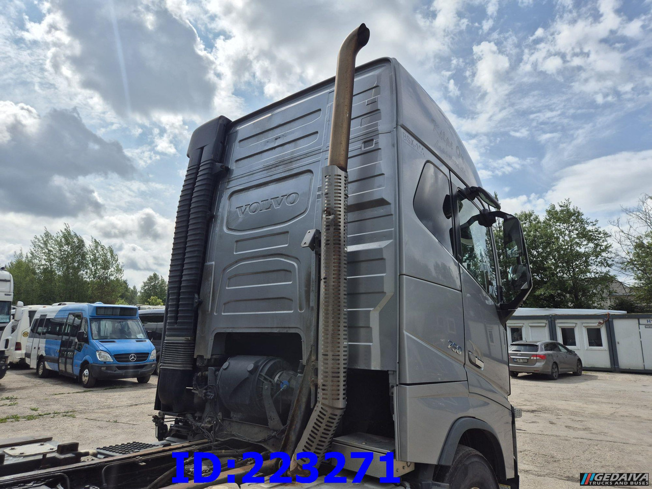 VOLVO FH16 750HP 8x4 (Steering axle / 2 axles lifting) - Tomruk kamyonu: fotoğraf 5 VOLVO FH16 750HP 8x4 (Steering axle / 2 axles lifting) - Tomruk kamyonu: fotoğraf 5