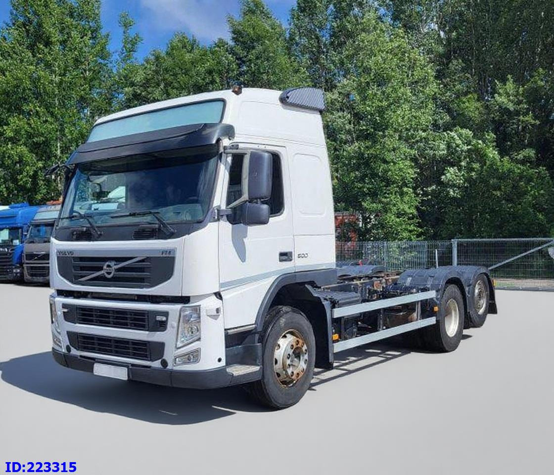 VOLVO FM 500HP 6x2 Euro5 - Şasi kamyon: fotoğraf 1 VOLVO FM 500HP 6x2 Euro5 - Şasi kamyon: fotoğraf 1