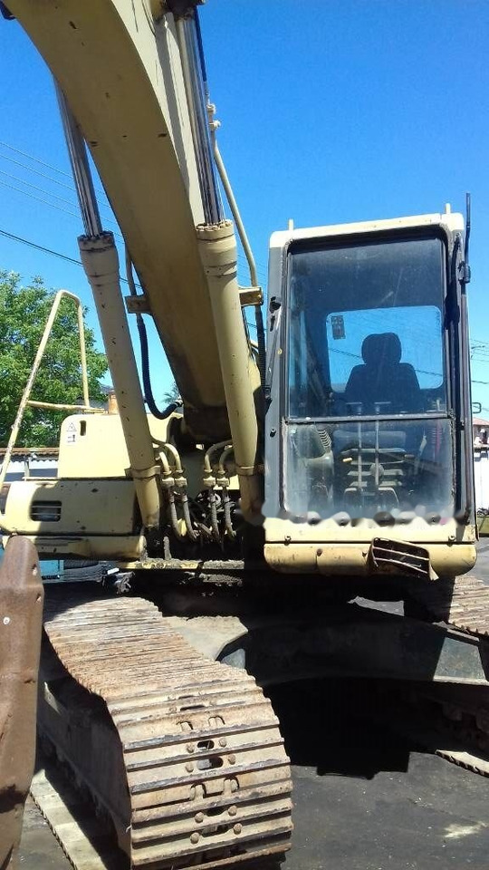 Komatsu PC 210 - Paletli ekskavatör: fotoğraf 2 Komatsu PC 210 - Paletli ekskavatör: fotoğraf 2