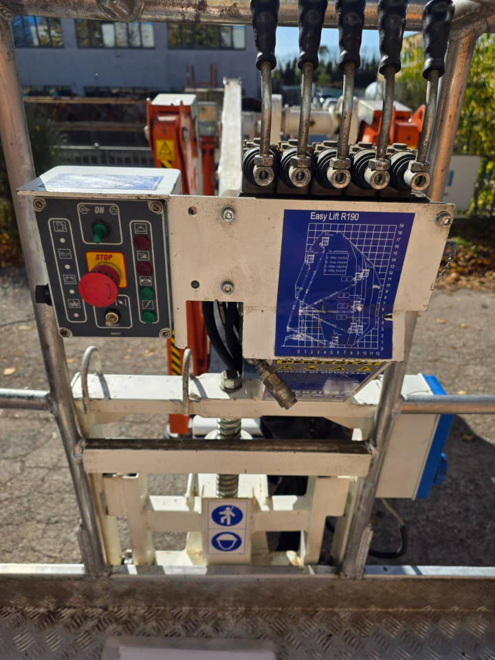 Örümcek platform EASY LIFT R 190: fotoğraf 12 Örümcek platform EASY LIFT R 190: fotoğraf 12