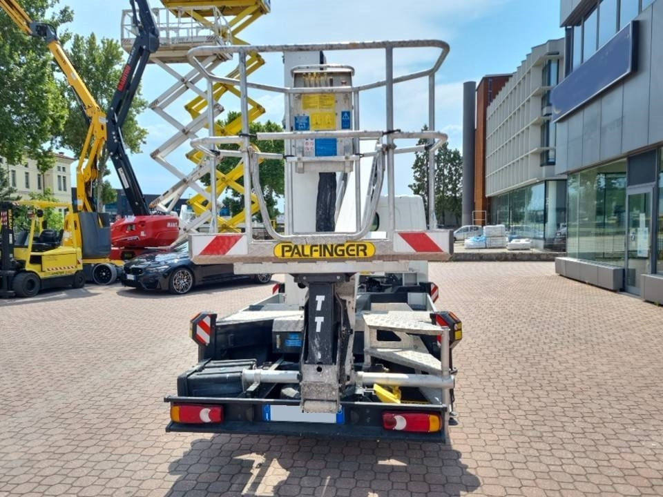 Palfinger P 240 AXE  - Araç üzerine platform: fotoğraf 4 Palfinger P 240 AXE  - Araç üzerine platform: fotoğraf 4