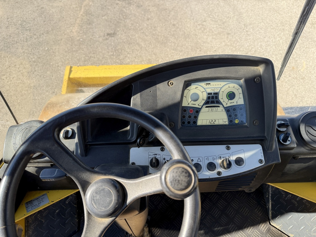 Kompaktör Bomag BW 177DH-4 (111742): fotoğraf 9 Kompaktör Bomag BW 177DH-4 (111742): fotoğraf 9