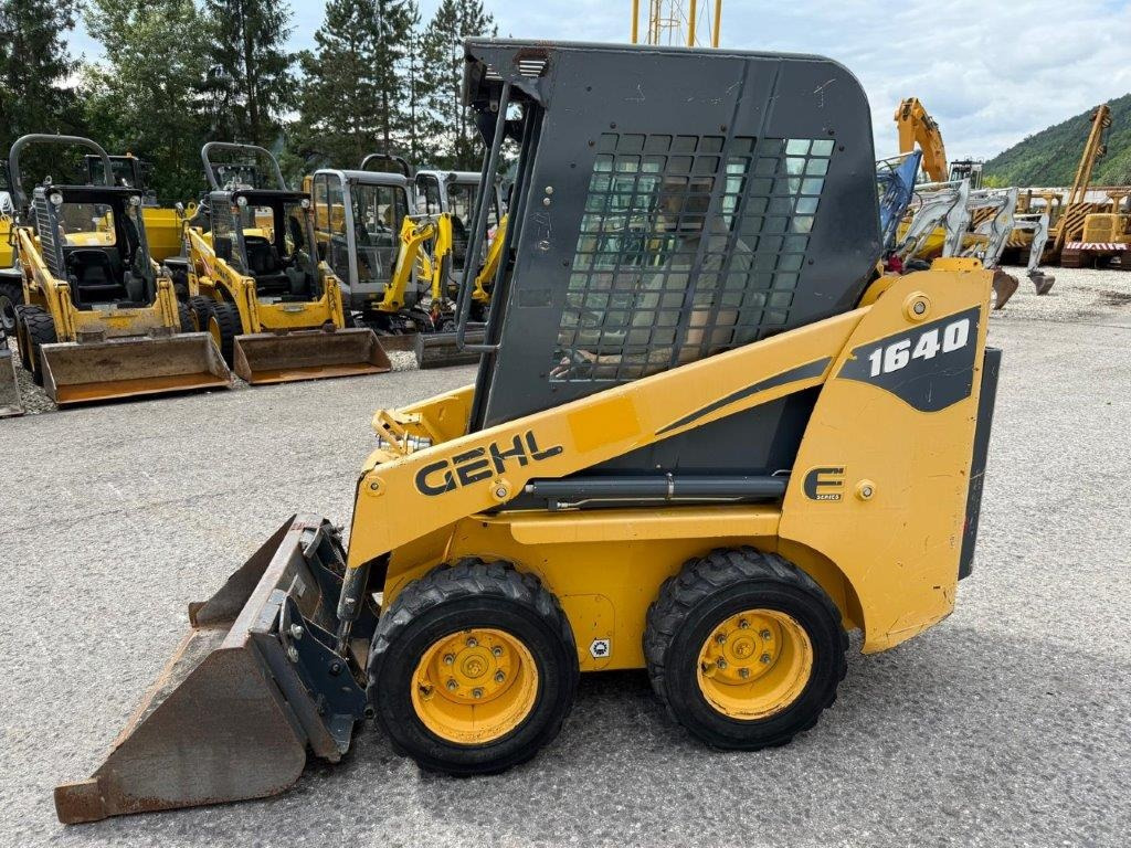 Gehl SL1640E (4027) - Mini yükleyici: fotoğraf 1 Gehl SL1640E (4027) - Mini yükleyici: fotoğraf 1
