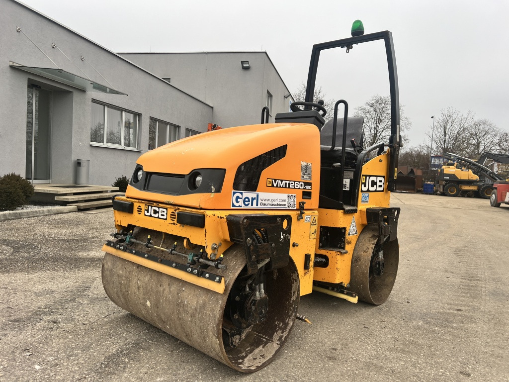 JCB Vibromax VMT 260-120 (111438) - Silindir makinesi: fotoğraf 2 JCB Vibromax VMT 260-120 (111438) - Silindir makinesi: fotoğraf 2
