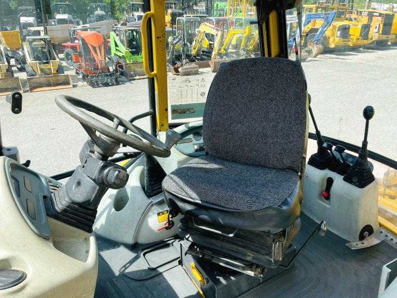 Komatsu WB97R-2 (3829) - Iş makinesi: fotoğraf 5 Komatsu WB97R-2 (3829) - Iş makinesi: fotoğraf 5