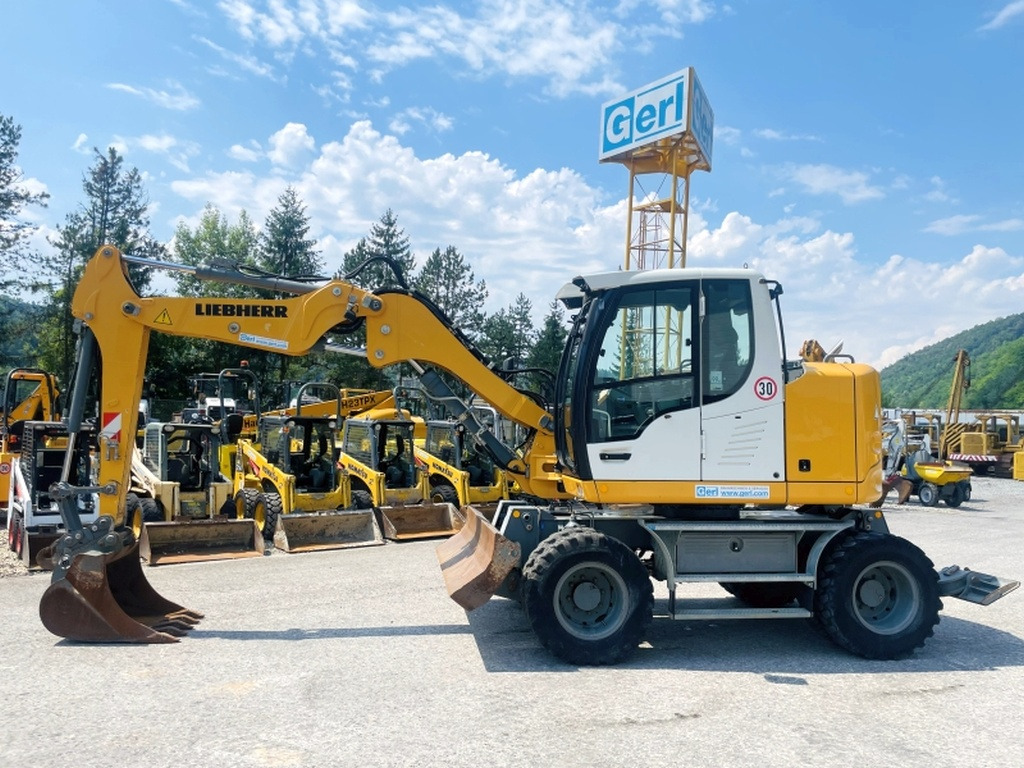 Liebherr A910 Compact (4025) - Tekerlekli ekskavatör: fotoğraf 1 Liebherr A910 Compact (4025) - Tekerlekli ekskavatör: fotoğraf 1