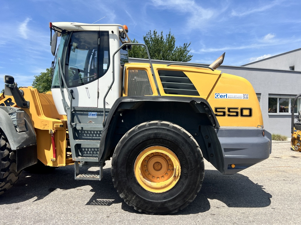 Liebherr L 550 (111617) - Tekerlekli yükleyici: fotoğraf 2 Liebherr L 550 (111617) - Tekerlekli yükleyici: fotoğraf 2