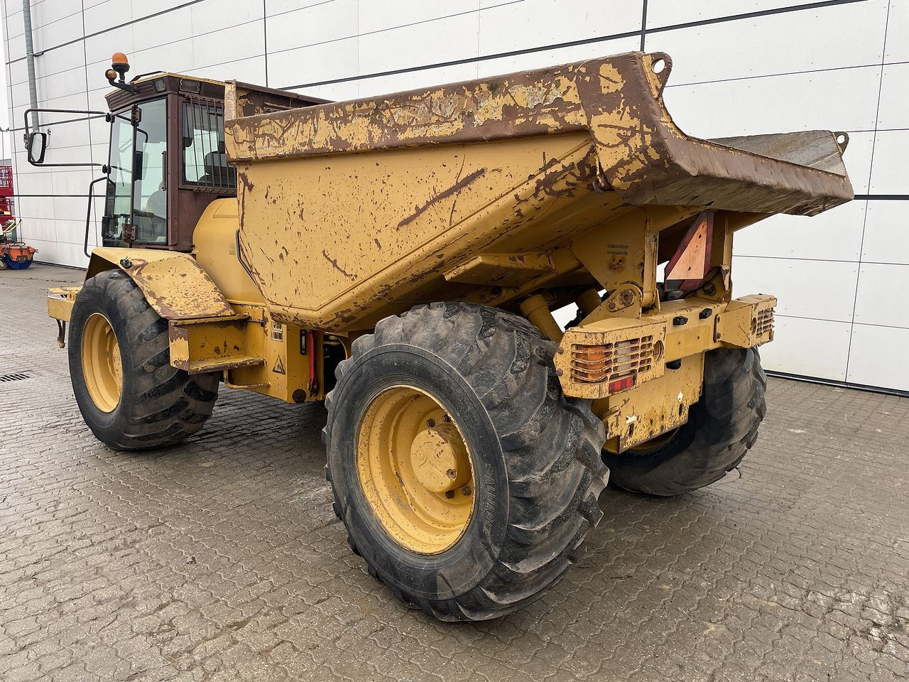 Hydrema 912 - Belden kırma kaya kamyonu: fotoğraf 2 Hydrema 912 - Belden kırma kaya kamyonu: fotoğraf 2