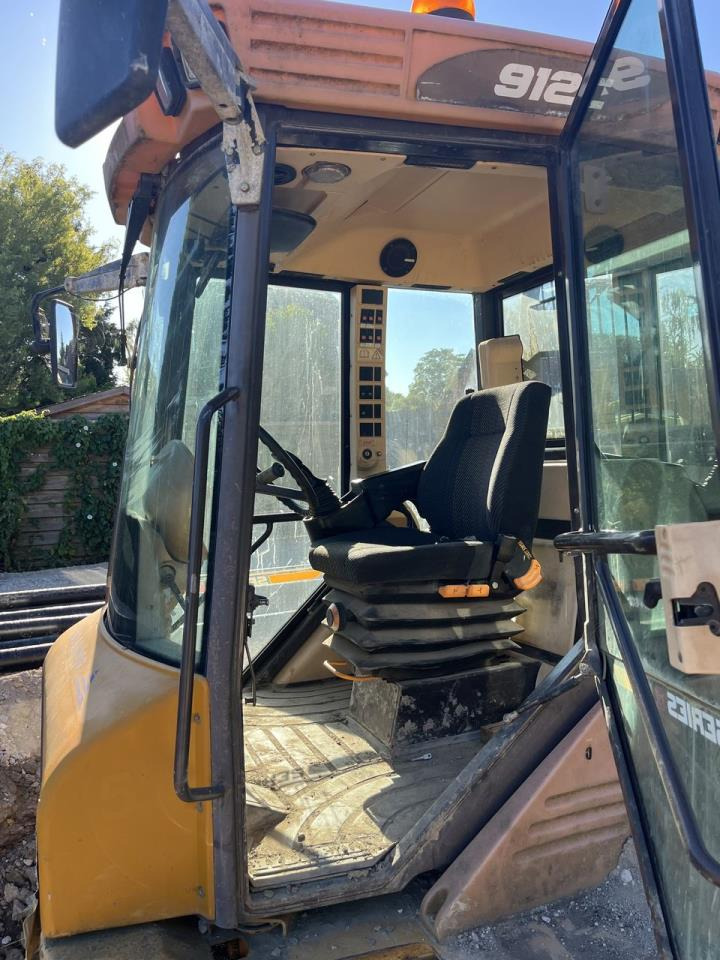 Hydrema 912C - Belden kırma kaya kamyonu: fotoğraf 3 Hydrema 912C - Belden kırma kaya kamyonu: fotoğraf 3