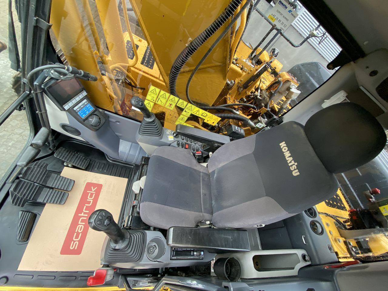 Komatsu HB215LC-3 - Paletli ekskavatör: fotoğraf 3 Komatsu HB215LC-3 - Paletli ekskavatör: fotoğraf 3