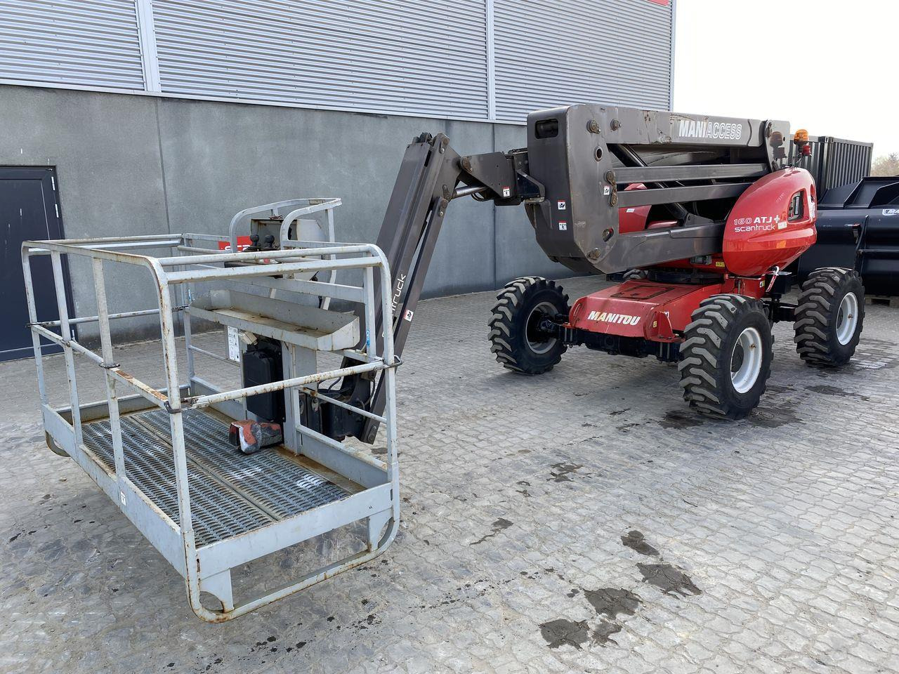 Manitou 160ATJ+ RC - Eklemli platform: fotoğraf 1 Manitou 160ATJ+ RC - Eklemli platform: fotoğraf 1