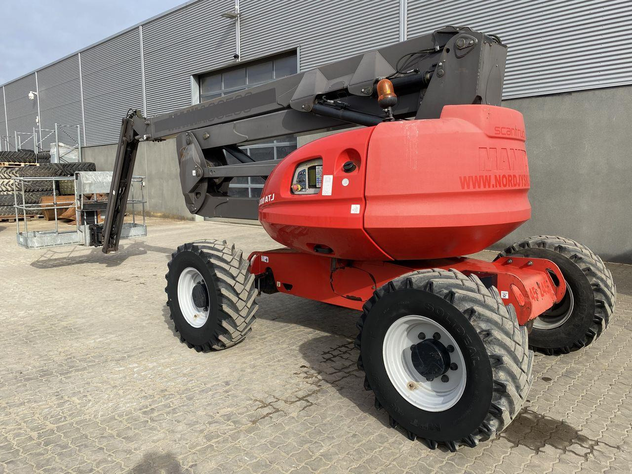 Manitou 200ATJ RC - Eklemli platform: fotoğraf 2 Manitou 200ATJ RC - Eklemli platform: fotoğraf 2