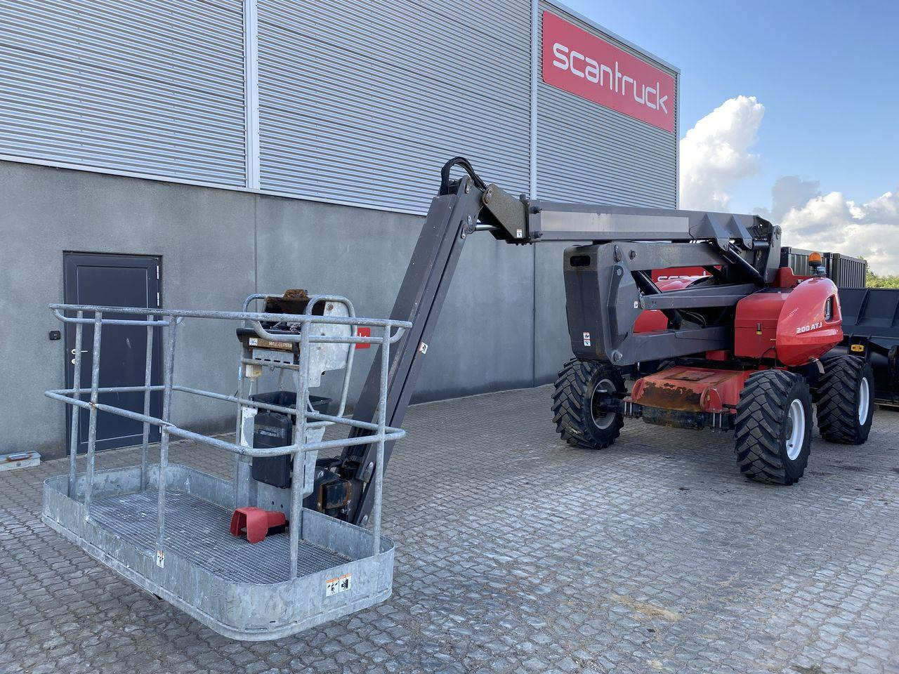 Manitou 200ATJ RC - Eklemli platform: fotoğraf 1 Manitou 200ATJ RC - Eklemli platform: fotoğraf 1