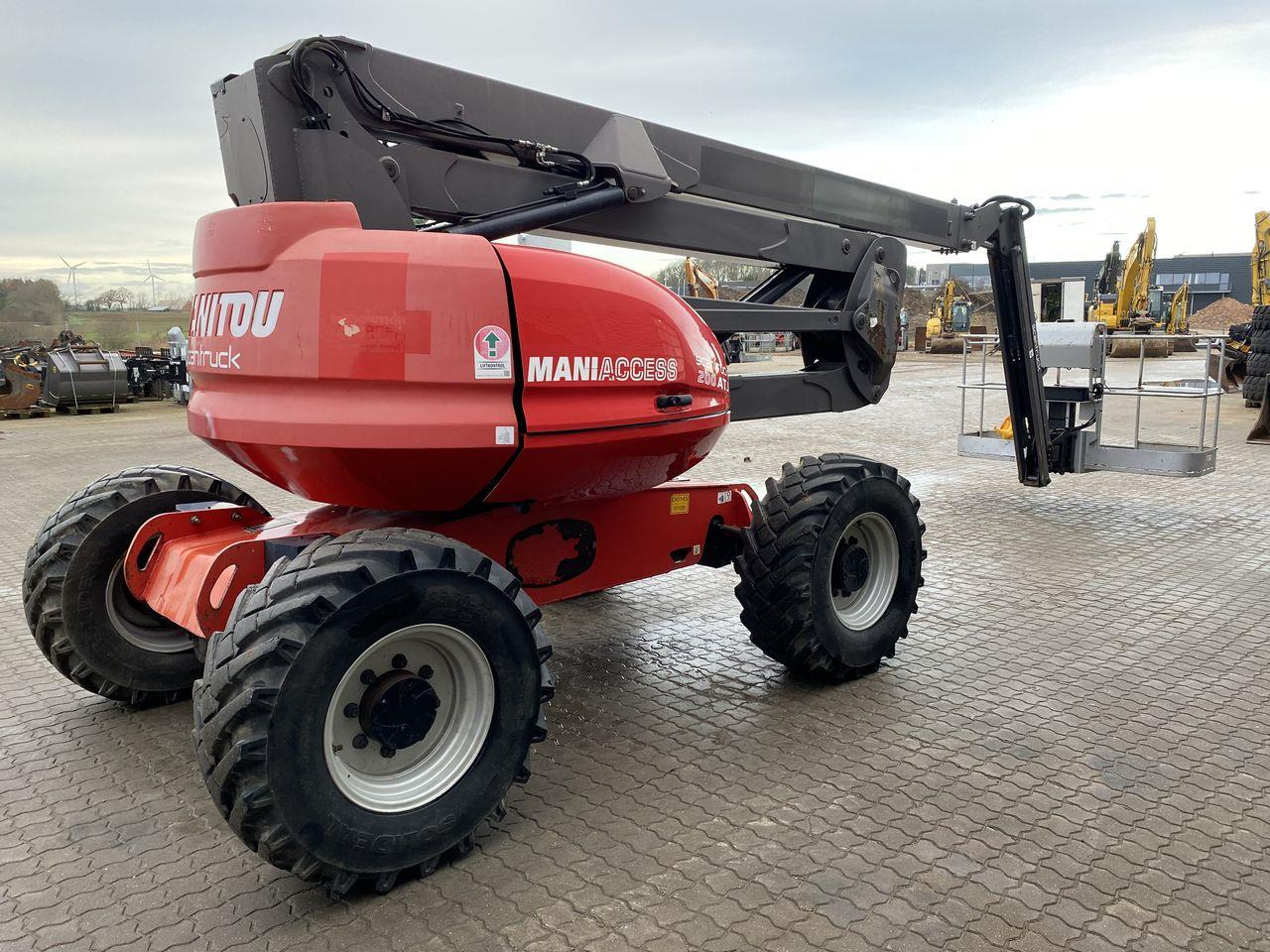 Manitou 200ATJ RC - Eklemli platform: fotoğraf 4 Manitou 200ATJ RC - Eklemli platform: fotoğraf 4