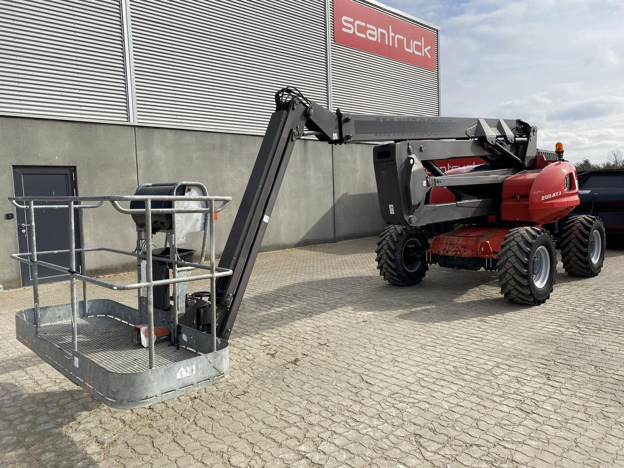 Manitou 200ATJ RC - Eklemli platform: fotoğraf 1 Manitou 200ATJ RC - Eklemli platform: fotoğraf 1