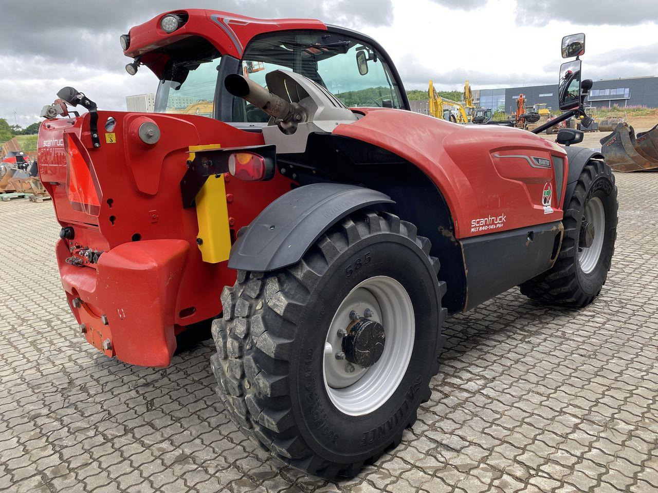 Manitou MLT840-145PS ELITE - Teleskopik yükleyici: fotoğraf 4 Manitou MLT840-145PS ELITE - Teleskopik yükleyici: fotoğraf 4