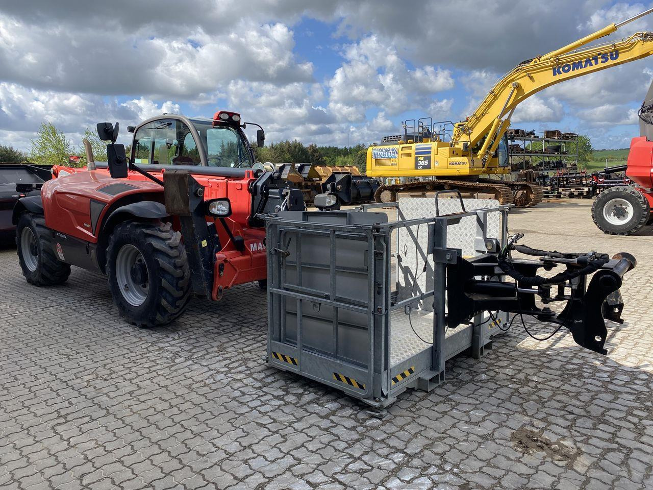 Manitou MT1440A ST3B - Teleskopik yükleyici: fotoğraf 5 Manitou MT1440A ST3B - Teleskopik yükleyici: fotoğraf 5