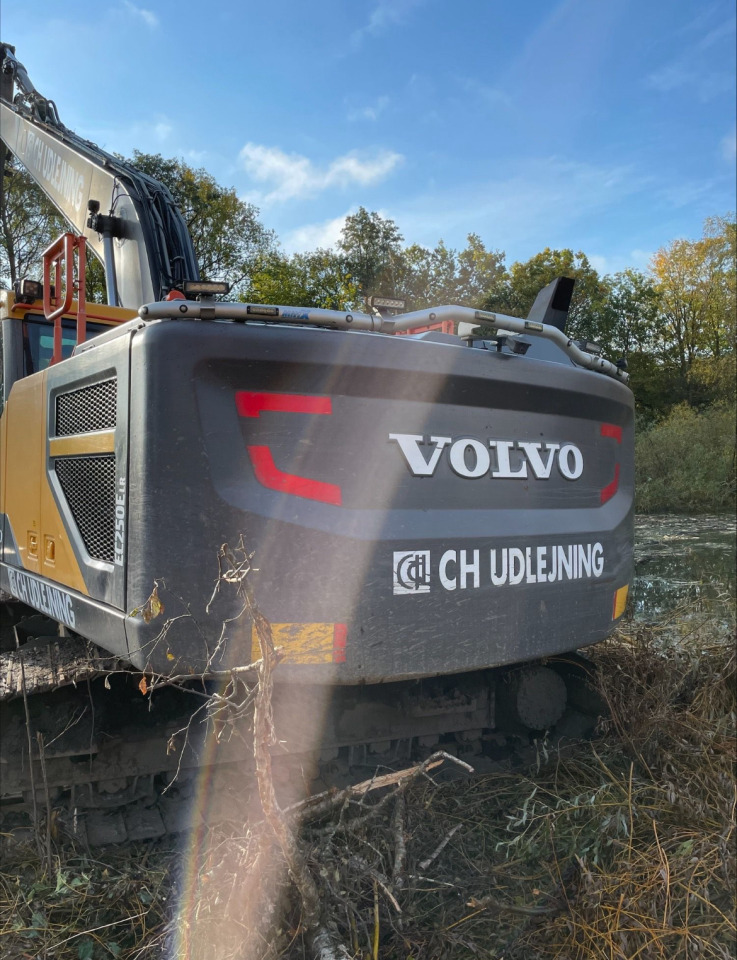 Volvo EC250E LR - Paletli ekskavatör: fotoğraf 2 Volvo EC250E LR - Paletli ekskavatör: fotoğraf 2
