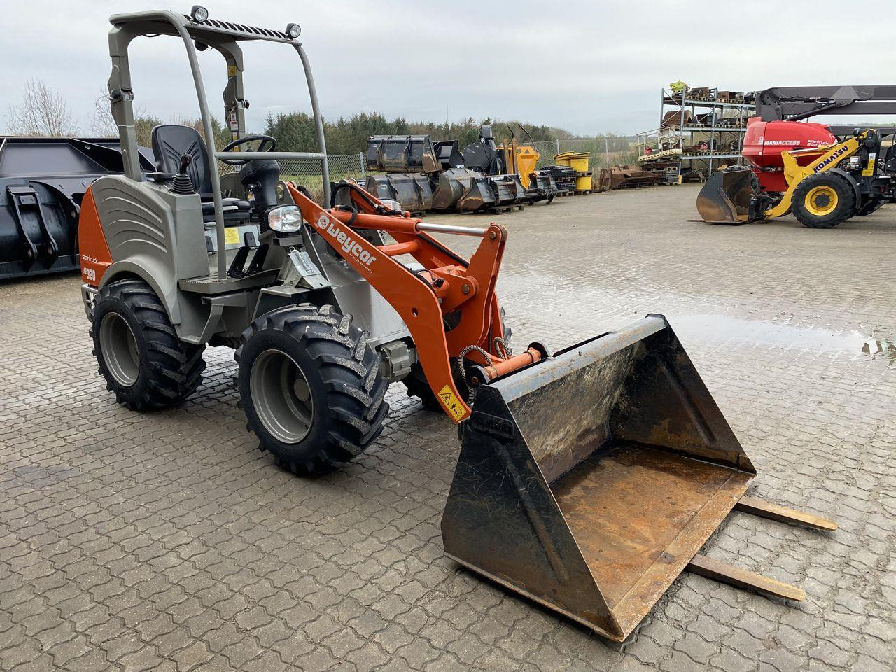 Weycor AR320 Agrar - Belden kırmalı yükleyici: fotoğraf 5 Weycor AR320 Agrar - Belden kırmalı yükleyici: fotoğraf 5