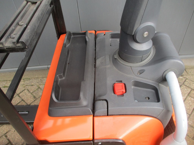 Toyota LPE 200 - Kullanılan transpalet: fotoğraf 3 Toyota LPE 200 - Kullanılan transpalet: fotoğraf 3