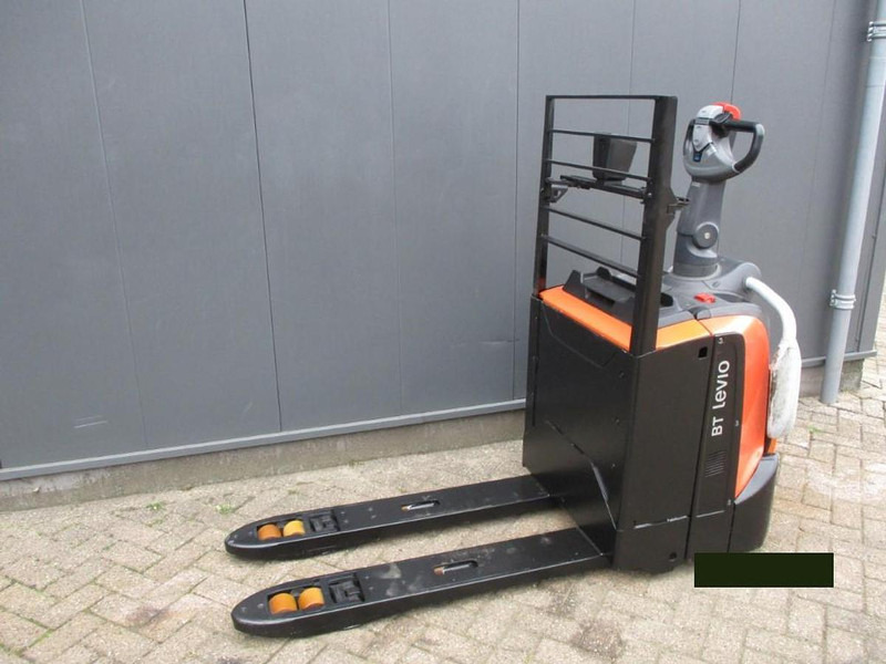 Toyota LPE 200 - Kullanılan transpalet: fotoğraf 2 Toyota LPE 200 - Kullanılan transpalet: fotoğraf 2
