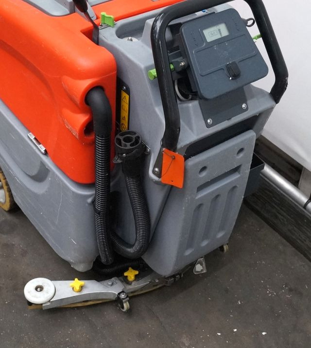 Hako Hakomatic B70 - Zemin yıkama makinası: fotoğraf 4 Hako Hakomatic B70 - Zemin yıkama makinası: fotoğraf 4