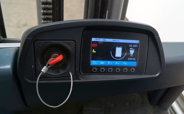 Jungheinrich EFG216 - Elektrikli forklift: fotoğraf 4 Jungheinrich EFG216 - Elektrikli forklift: fotoğraf 4