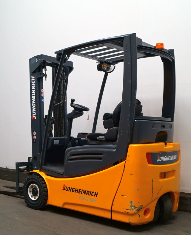 Jungheinrich EFG216k - Elektrikli forklift: fotoğraf 2 Jungheinrich EFG216k - Elektrikli forklift: fotoğraf 2