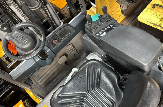 Jungheinrich EFG318k - Elektrikli forklift: fotoğraf 3 Jungheinrich EFG318k - Elektrikli forklift: fotoğraf 3