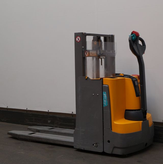 Jungheinrich EJD118 - Istif makinası: fotoğraf 1 Jungheinrich EJD118 - Istif makinası: fotoğraf 1