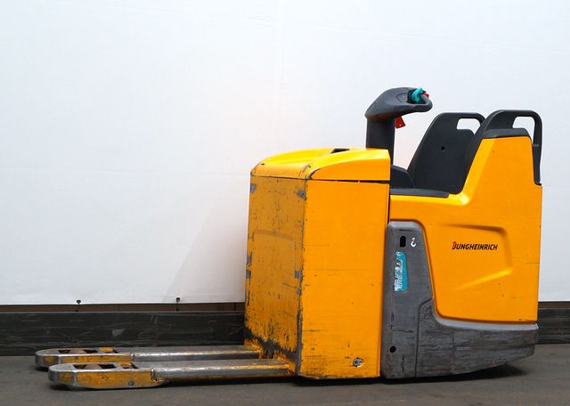 Jungheinrich ERE225 - Kullanılan transpalet: fotoğraf 1 Jungheinrich ERE225 - Kullanılan transpalet: fotoğraf 1