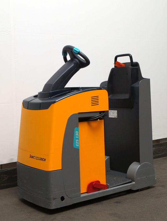 Jungheinrich EZS130 - Akülü çekici: fotoğraf 1 Jungheinrich EZS130 - Akülü çekici: fotoğraf 1