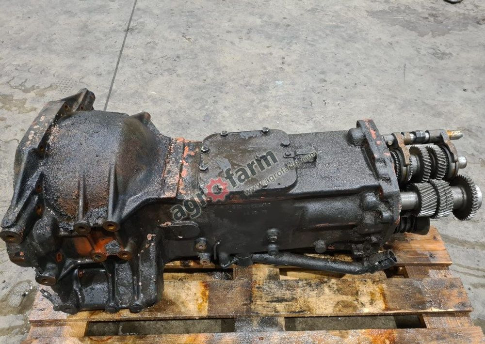 Skrzynia biegów Deutz Fahr Agroplus 70 0104639020 - Vites kutusu: fotoğraf 4 Skrzynia biegów Deutz Fahr Agroplus 70 0104639020 - Vites kutusu: fotoğraf 4
