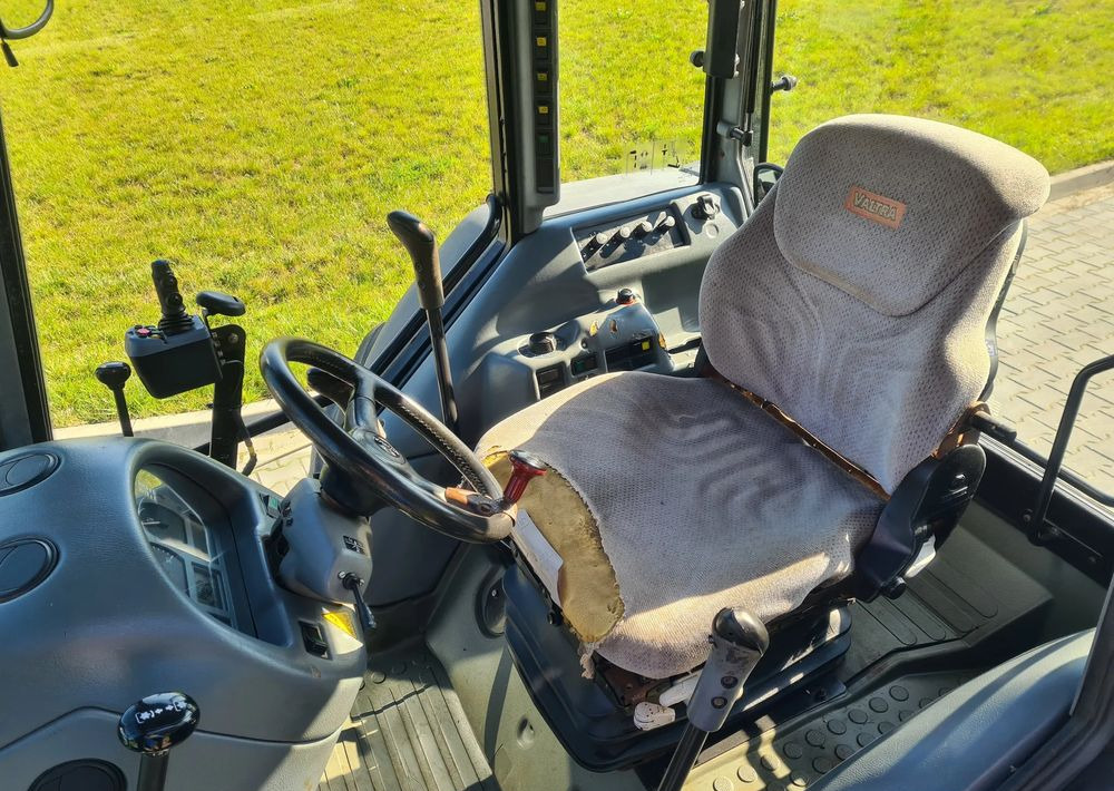 Valtra A95 - Traktör: fotoğraf 5 Valtra A95 - Traktör: fotoğraf 5