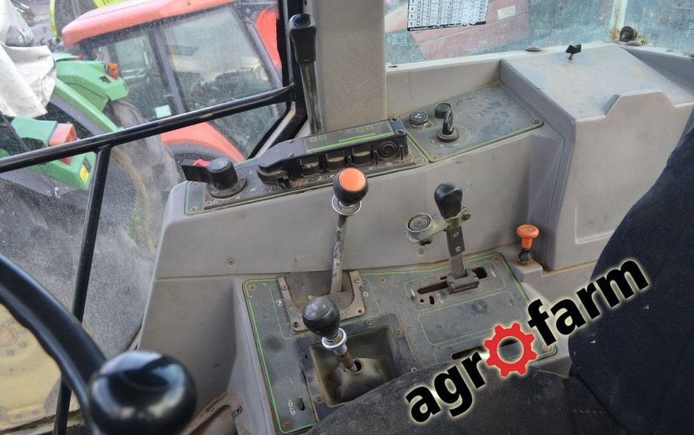 Deutz części Agrostar 6.61 6.31 6.08 6.11 6.71 skrzynia silnik most oś napęd kabina zwolnica obudowa - Yedek parça: fotoğraf 3 Deutz części Agrostar 6.61 6.31 6.08 6.11 6.71 skrzynia silnik most oś napęd kabina zwolnica obudowa - Yedek parça: fotoğraf 3