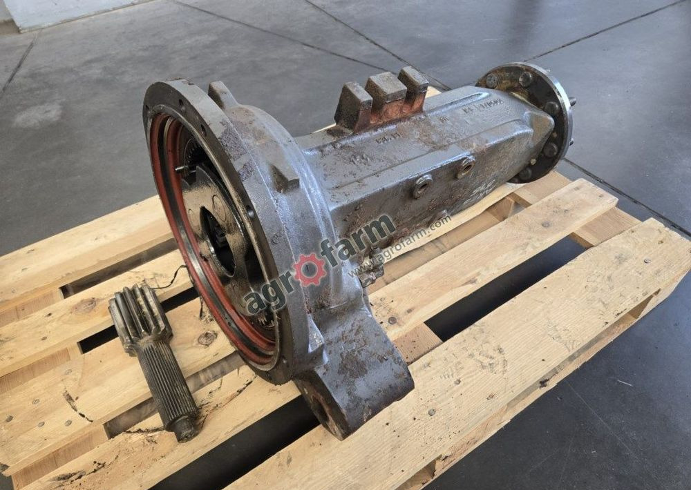 Zwolnica tylna, lewa Renault Ares 546 540 550 - Transmisyon: fotoğraf 1 Zwolnica tylna, lewa Renault Ares 546 540 550 - Transmisyon: fotoğraf 1