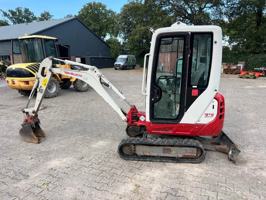 Takeuchi TB 216 - Mini ekskavatör: fotoğraf 2 Takeuchi TB 216 - Mini ekskavatör: fotoğraf 2